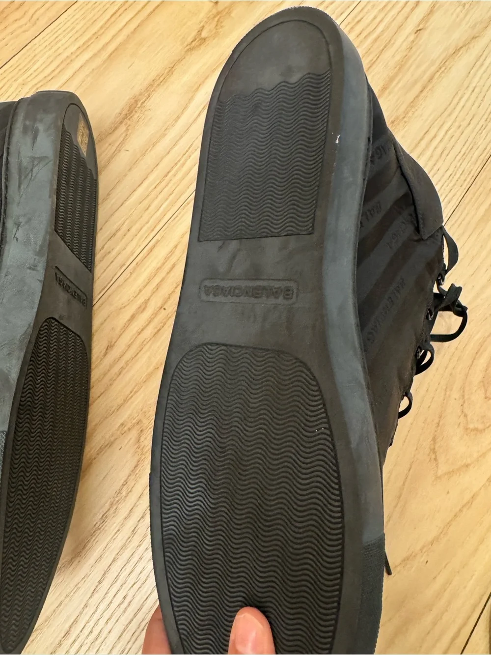Balenciaga Black High-Top Logo-Striped Sneakers - Picture 4 of 8